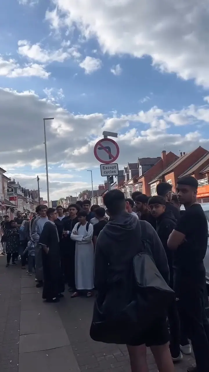 Launch day queue inside Dippers